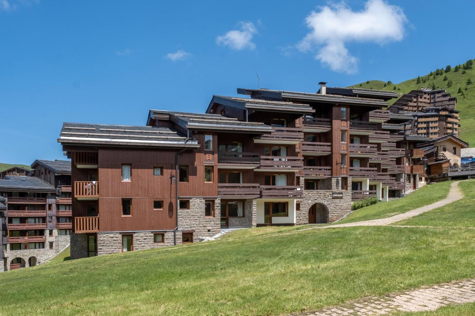Résidence Pierre&Vacances Emeraude La Plagne Esterno foto